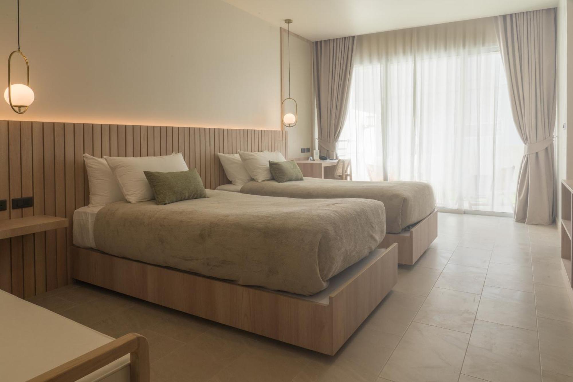 Niranapa Boutique Resort Pantai Kata Luaran gambar