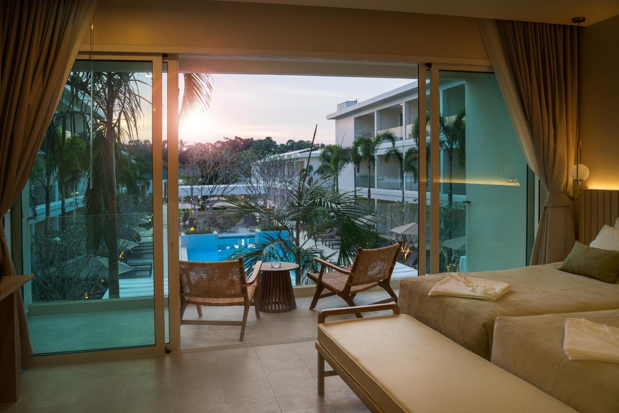 Niranapa Boutique Resort Pantai Kata Luaran gambar