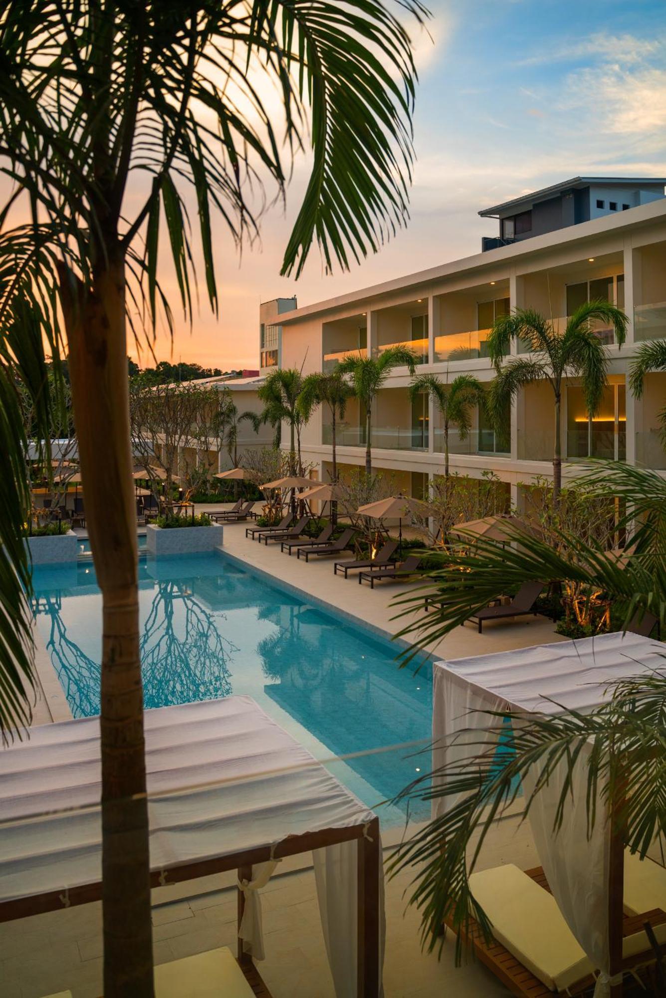 Niranapa Boutique Resort Pantai Kata Luaran gambar